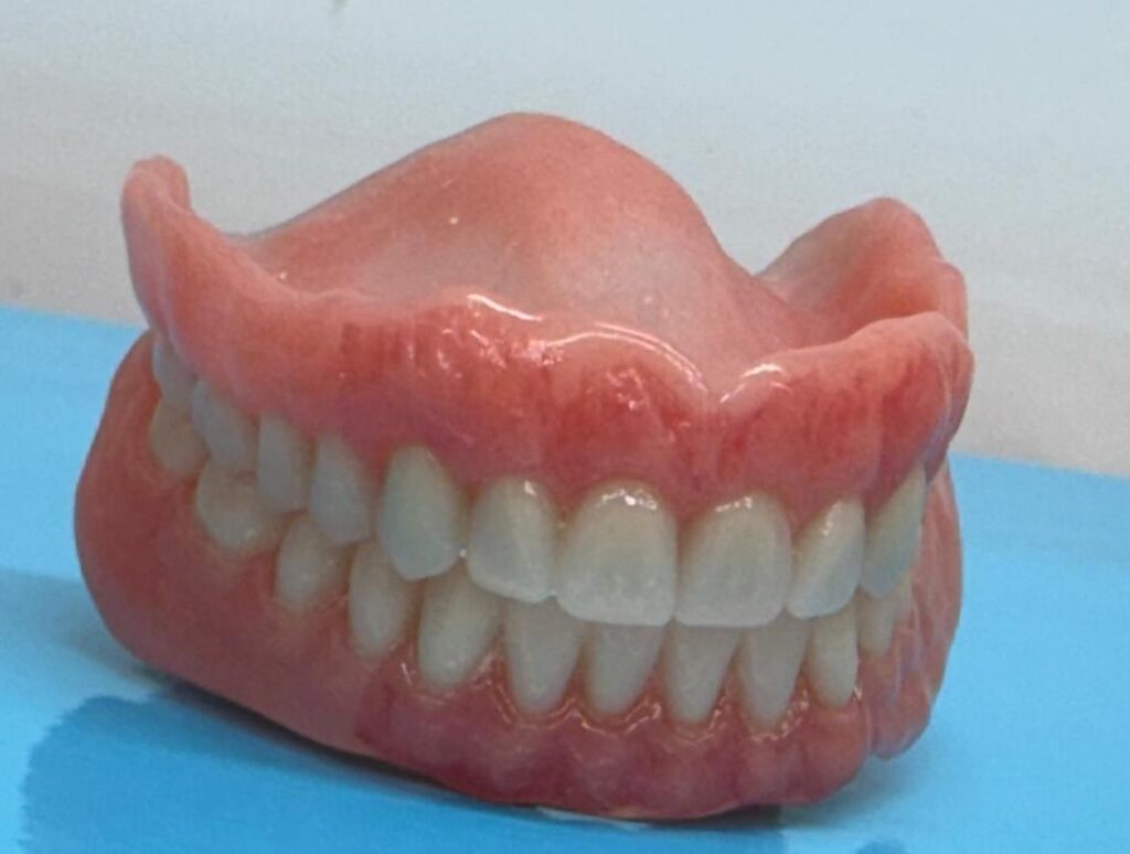 smileandshinedentureclinic